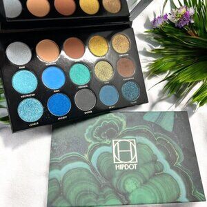 Hipdot Cenote Eyeshadow colorful bright artistic stage makeup
